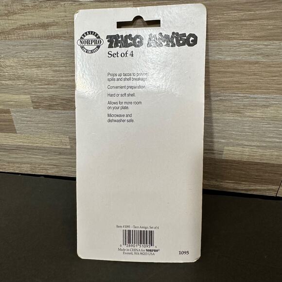 Norpro Taco Amigo Taco Holders Set of 4 Pepper Shaped Orange/Red New - Picture 3 of 4